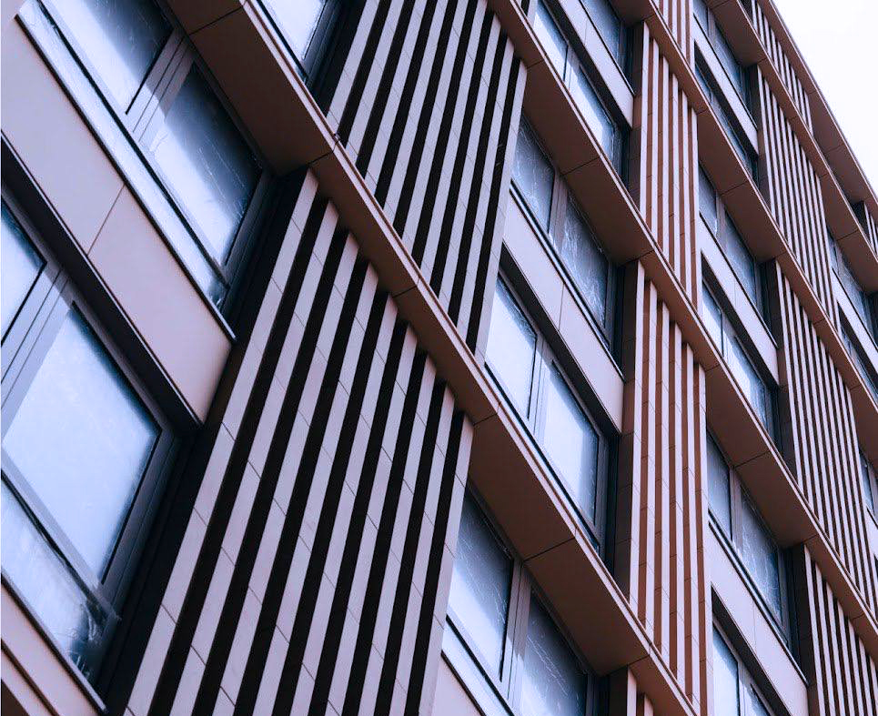 Завершающий этап строительства проекта бизнес-класса от OCTOBER GROUP Завершающий этап строительства проекта бизнес-класса от OCTOBER GROUP